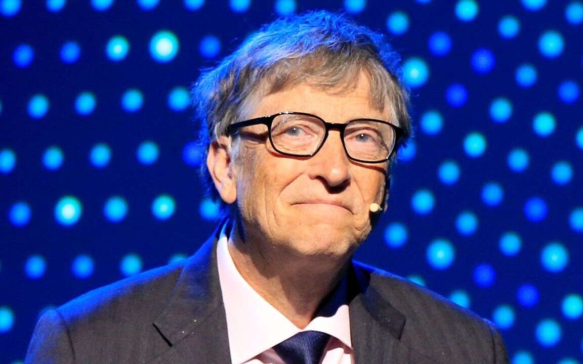 Es falso que Bill Gates quiera implantar un microchip a través de una vacuna contra el COVID-19