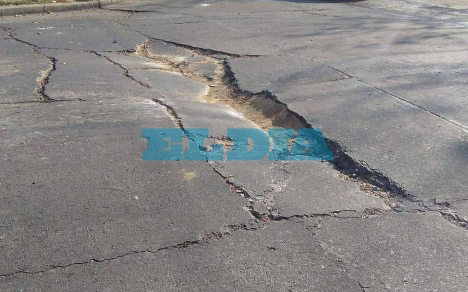 Un pozo cada vez más grande en 62 y 20