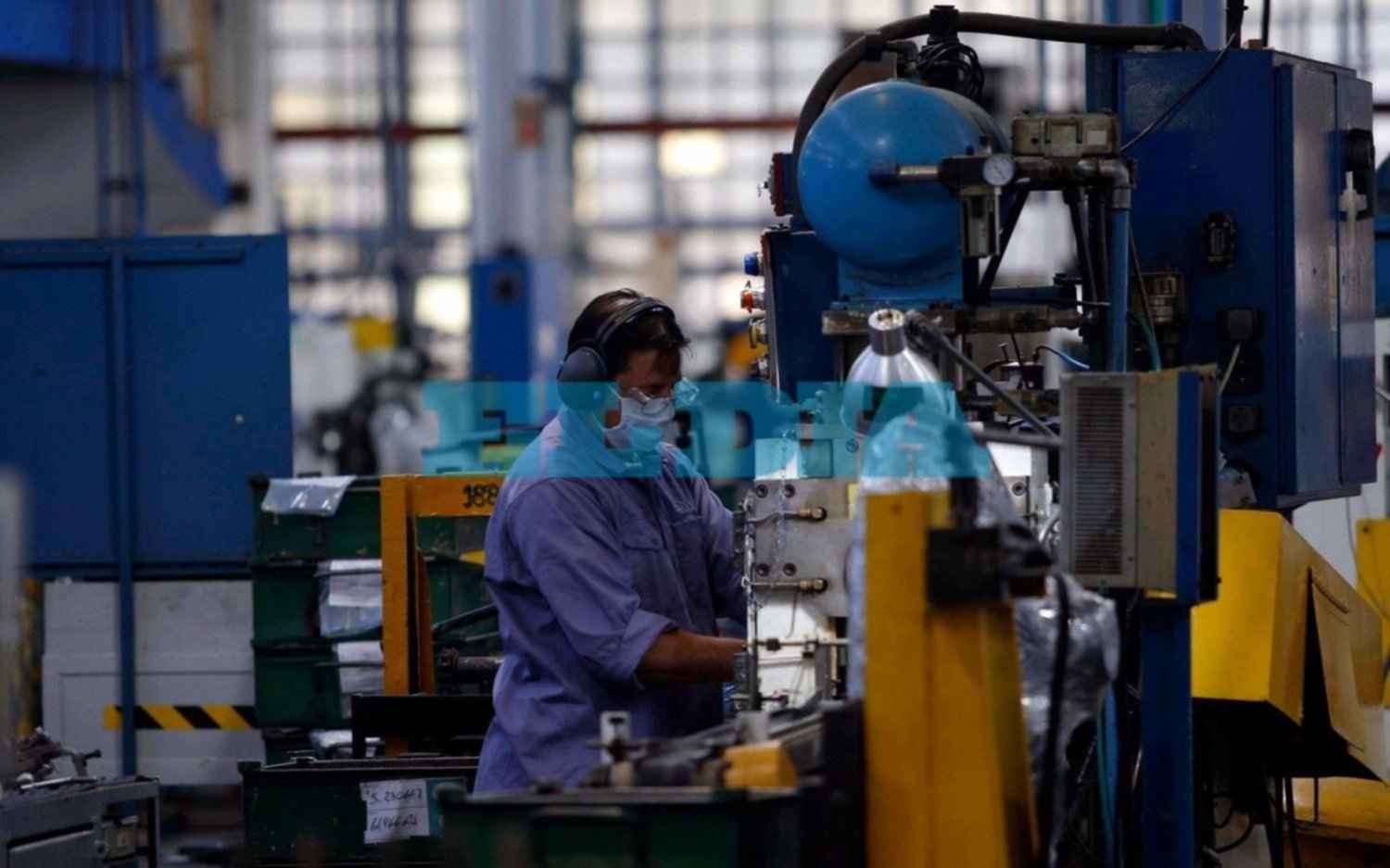 Secuelas de la pandemia: 15 mil empresas dejaron de pagar cargas sociales y fuerte caída del empleo