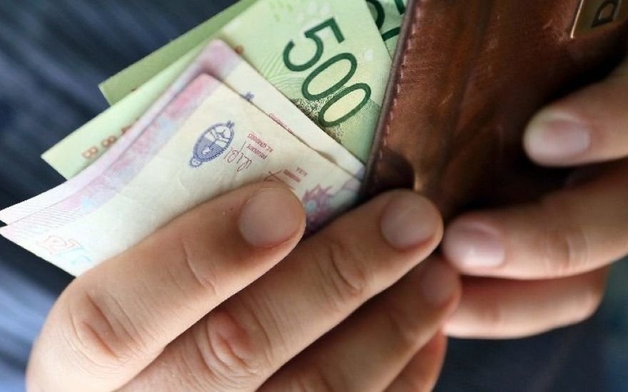 El Gobierno no colaborará con fondos para el aguinaldo y reducirá su ayuda para la liquidación de junio