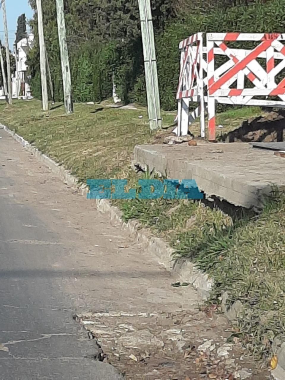 Advierten que repararon una pérdida en San Carlos "pero que se olvidaron de cerrar un pozo"