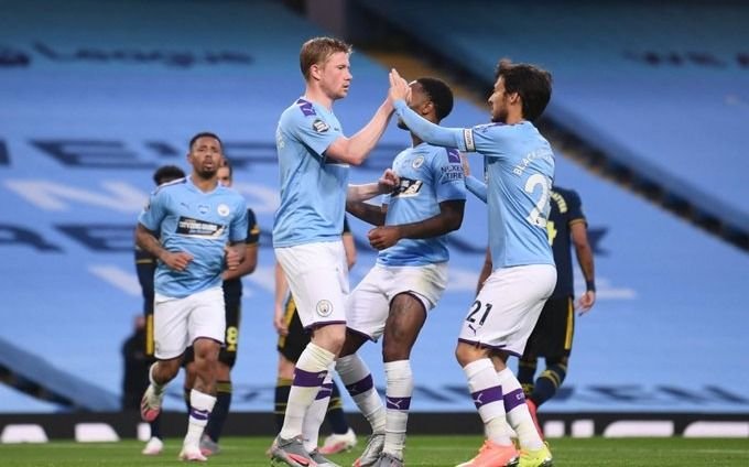 Volvió el fútbol inglés con goleada del Manchester City del Kun Agüero e increíble error