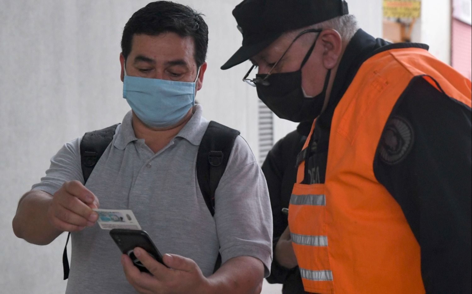 Esenciales y no esenciales: quiénes deberán volver a tramitar el permiso de circulación
