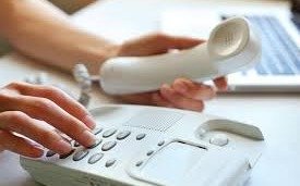 Abuelos platenses incomunicados en plena pandemia por problemas con el servicio de telefonía fija