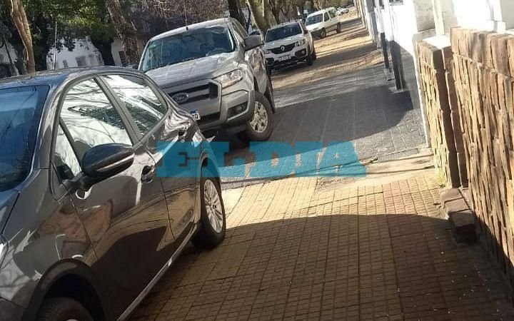 Quejas por el mal estacionamiento: ahora en 48 entre 17 y 18