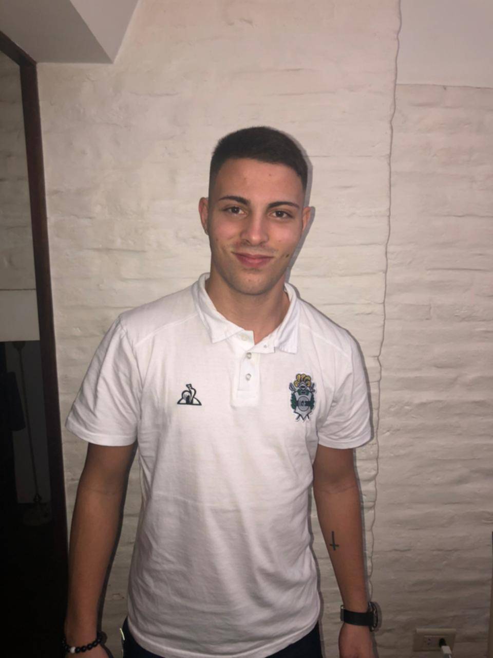 El pibe Ivo Mammini firmó su primer contrato