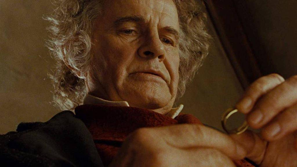 A los 88 años murió Ian Holm, el hobbit Bilbo Bolsón