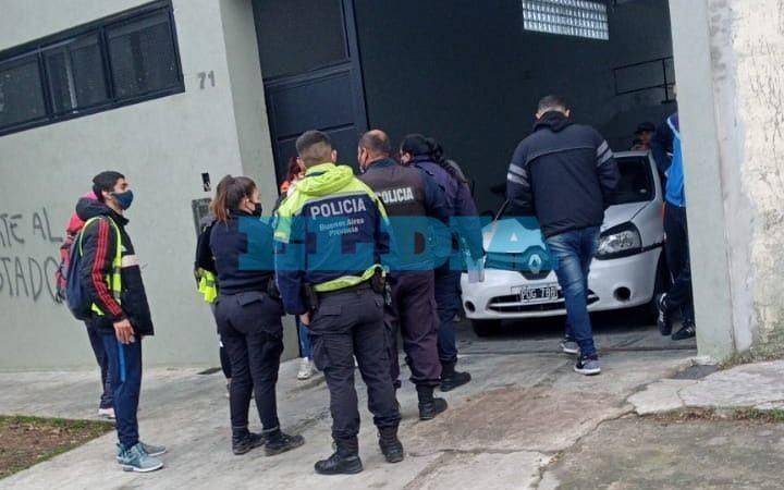 Preocupación y revuelo por caso de Covid-19 en un depósito de cooperativistas de La Plata