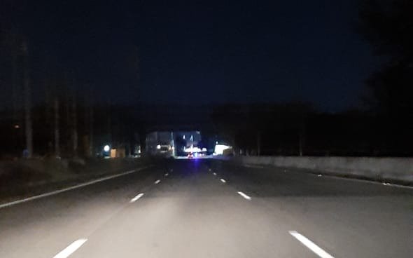 Advierten que un tramo de la Autopista se convirtió en una "boca de lobo"