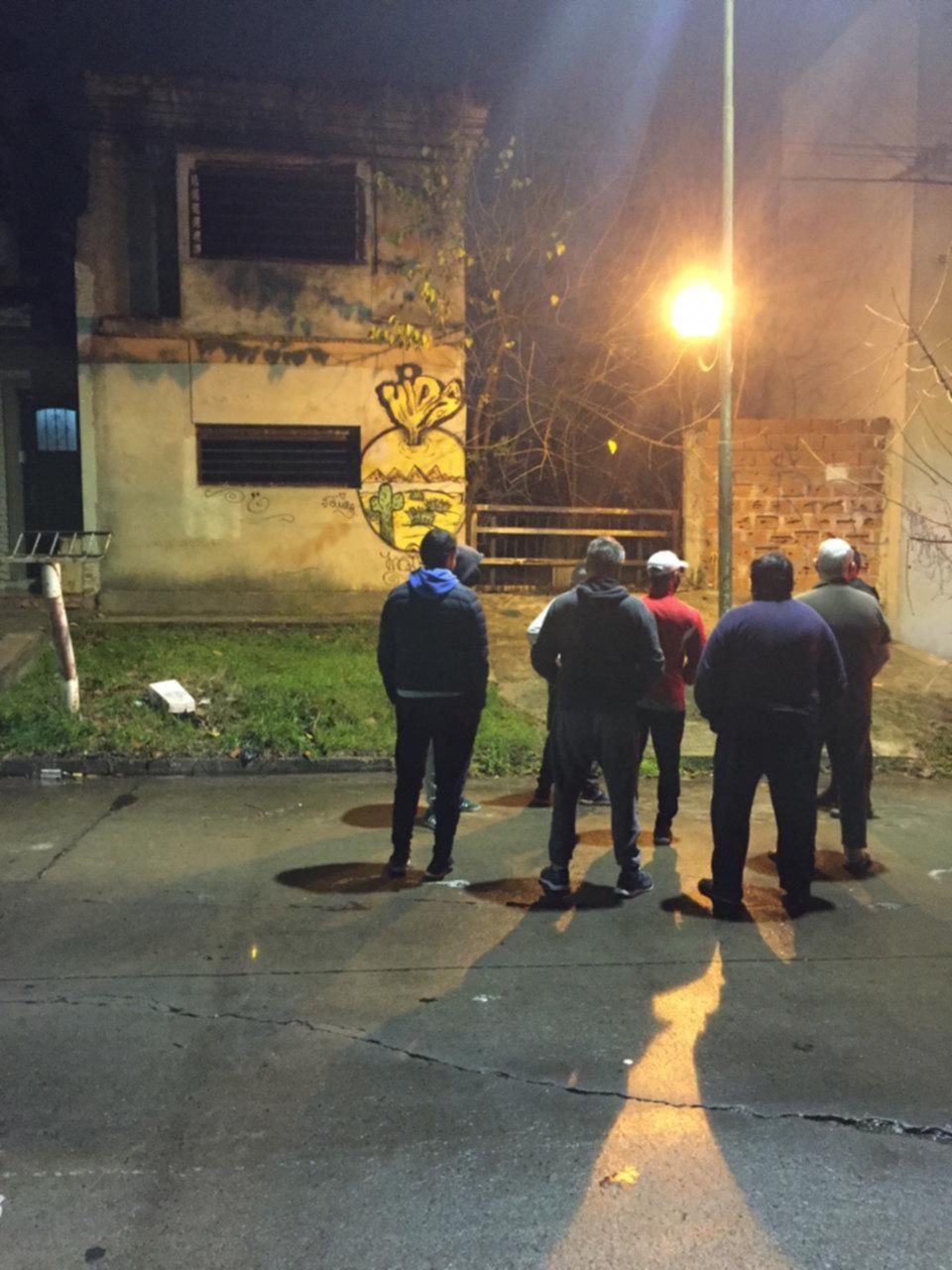 Tensión con vecinos por un intento de toma de una casa