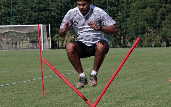 Cinco futbolistas de equipos de primera volvieron a entrenar en Paraguay