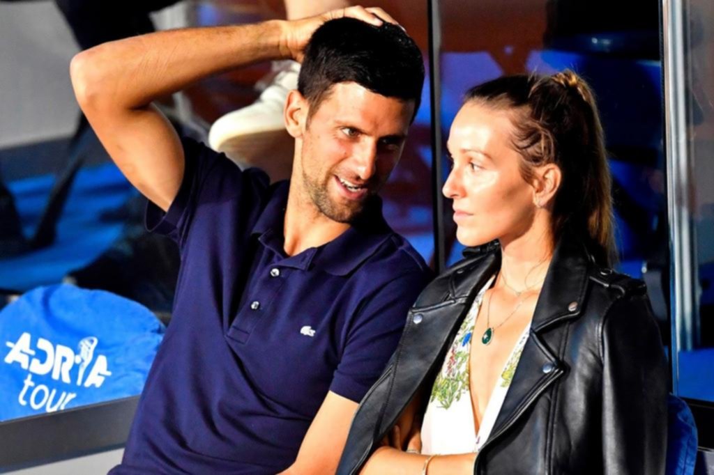 Djokovic, el hombre de las dos caras que se aleja cada vez más de la gente