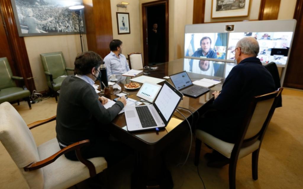 En medio de una fuerte tensión política, definen el endurecimiento de la cuarentena