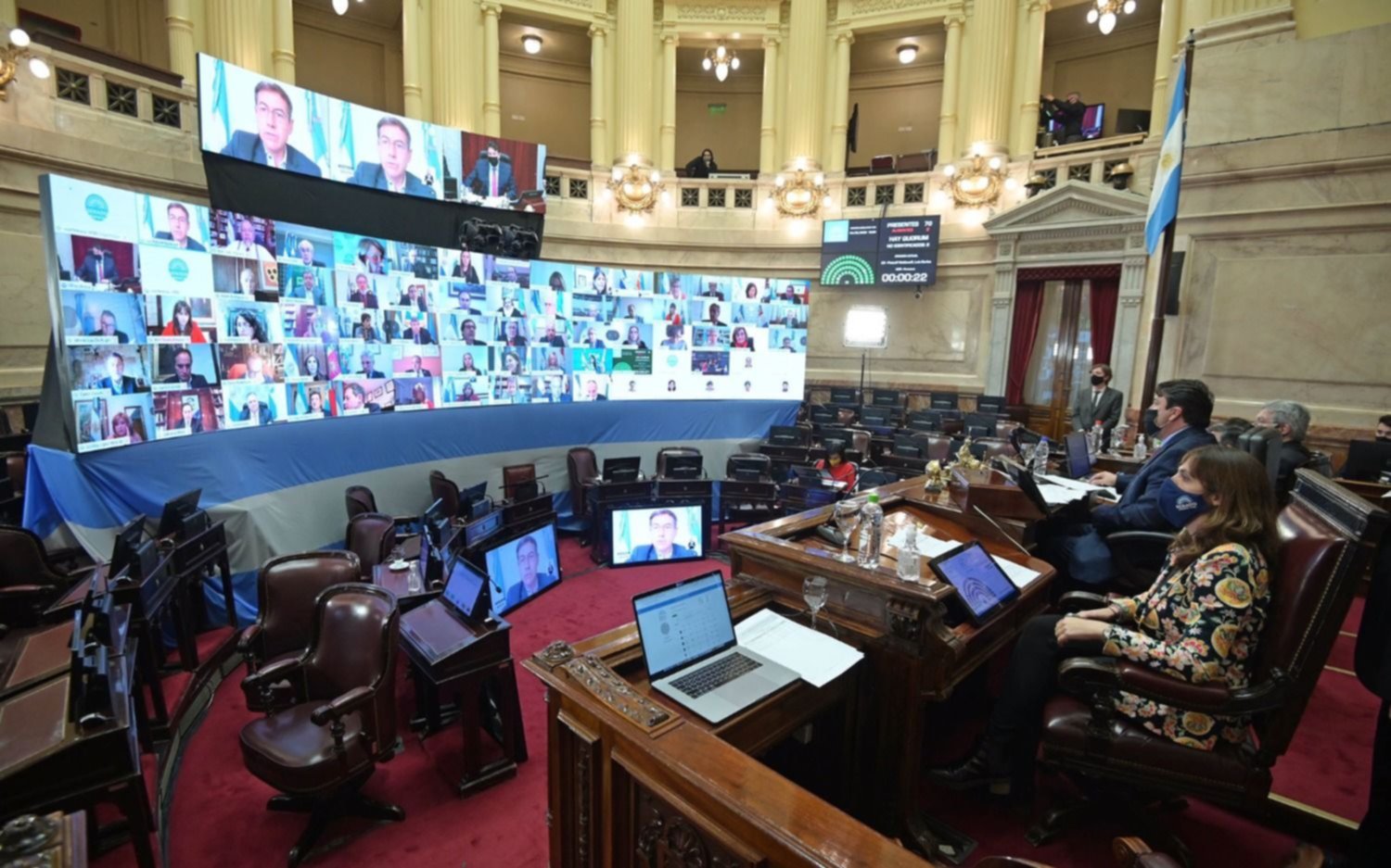 Denuncian que Cristina "apagó los micrófonos" durante una sesión en el Senado