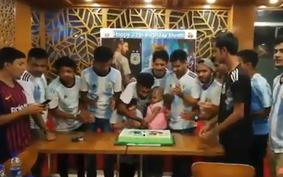 Insólito: se juntan a celebrar el cumple de Messi en Bangladesh y son multados por no respetar el aislamiento