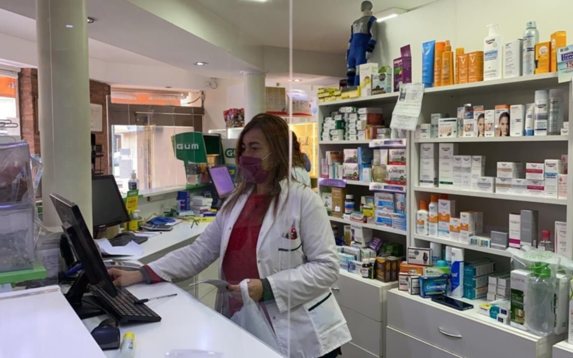 Advierten por los riesgos de comprar productos medicinales por internet 