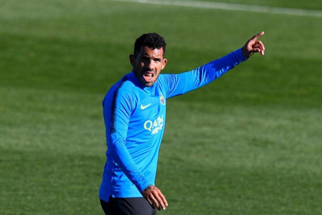Tevez continuará hasta fin de año con un contrato que donará con motivos benéficos