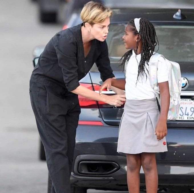 Charlize Theron y el juego de la bisexualidad