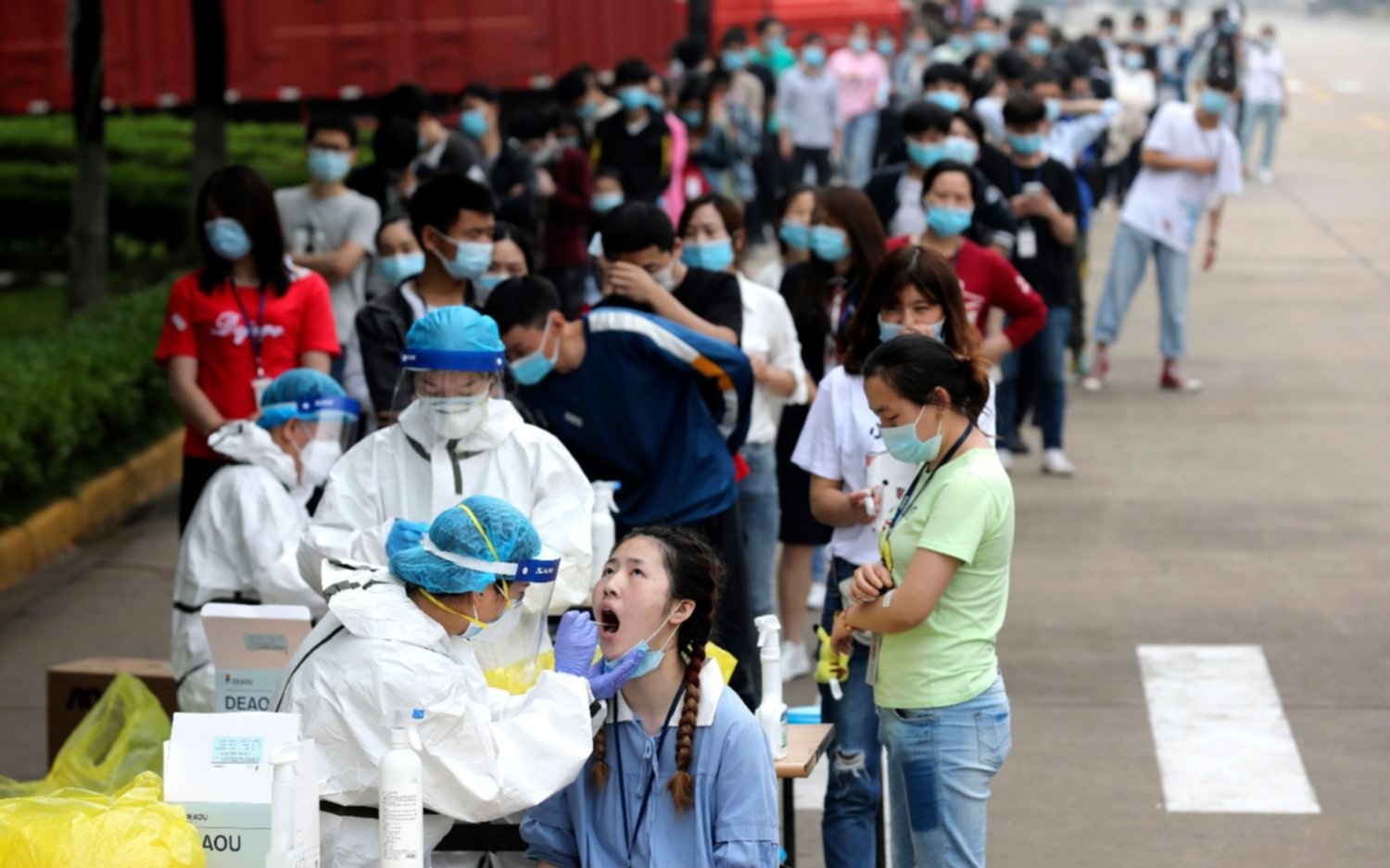 ¿Pandemia para rato? La OMS asegura que "está lejos de que termine"