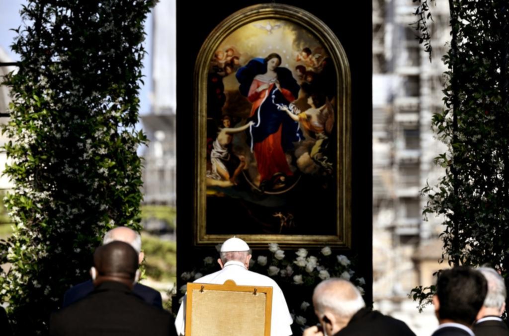 El papa Francisco evoca a la Virgen desatanudos por el fin de la pandemia