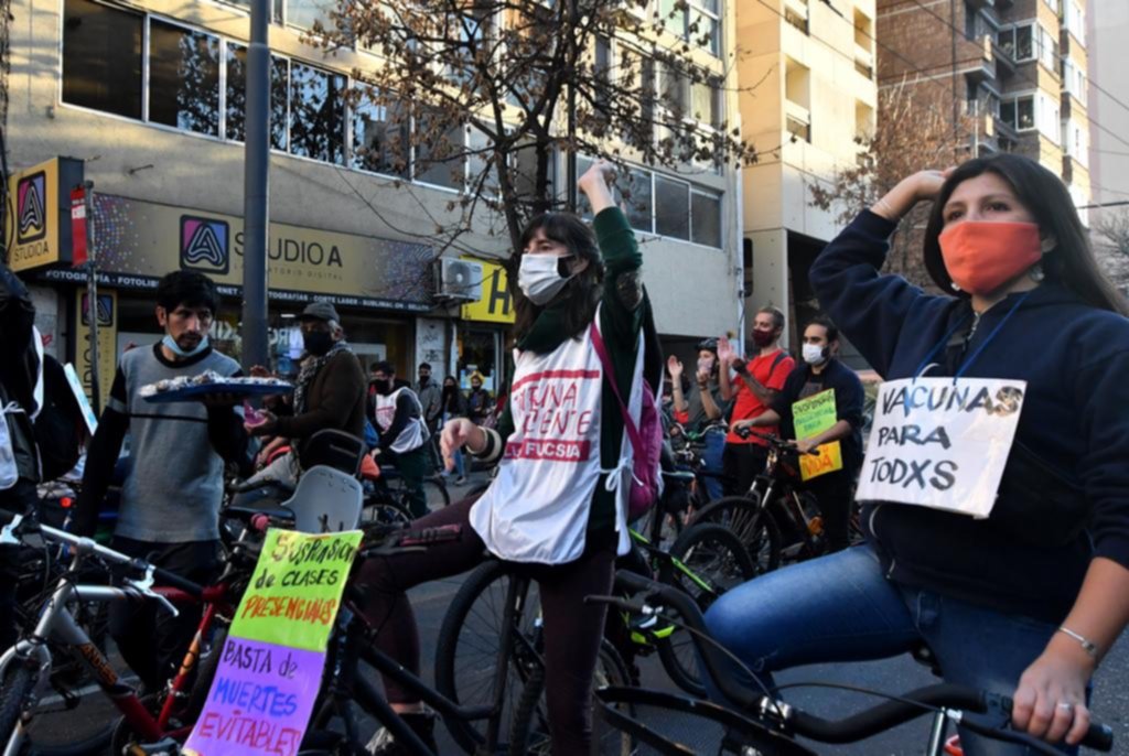 Nación contra CABA, Córdoba y Mendoza por las clases presenciales