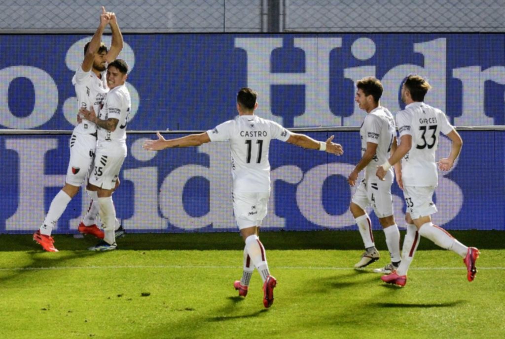 Colón eliminó al Rojo y será el rival de la Academia en la final