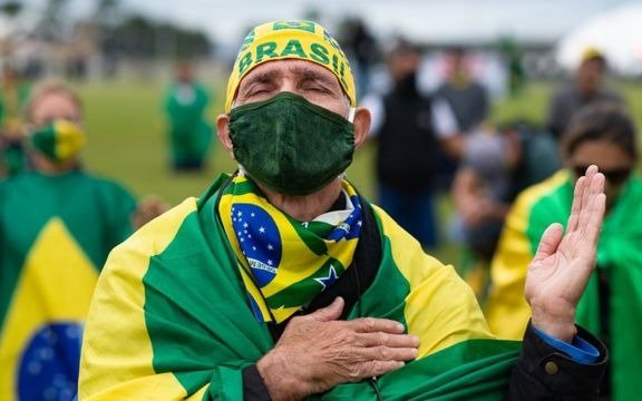 Brasil informó 95.601 casos de COVID en un día: la cifra más alta desde marzo