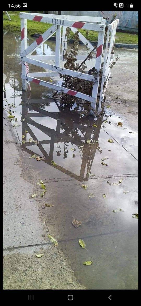 Con los cables y las tapas, los ladrones se llevan también los servicios y la seguridad