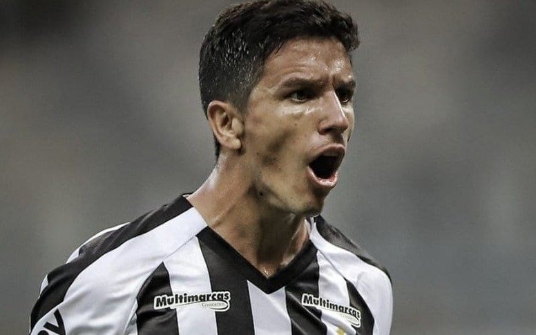 Nacho Fernández la rompió en el Mineiro y llueven los elogios