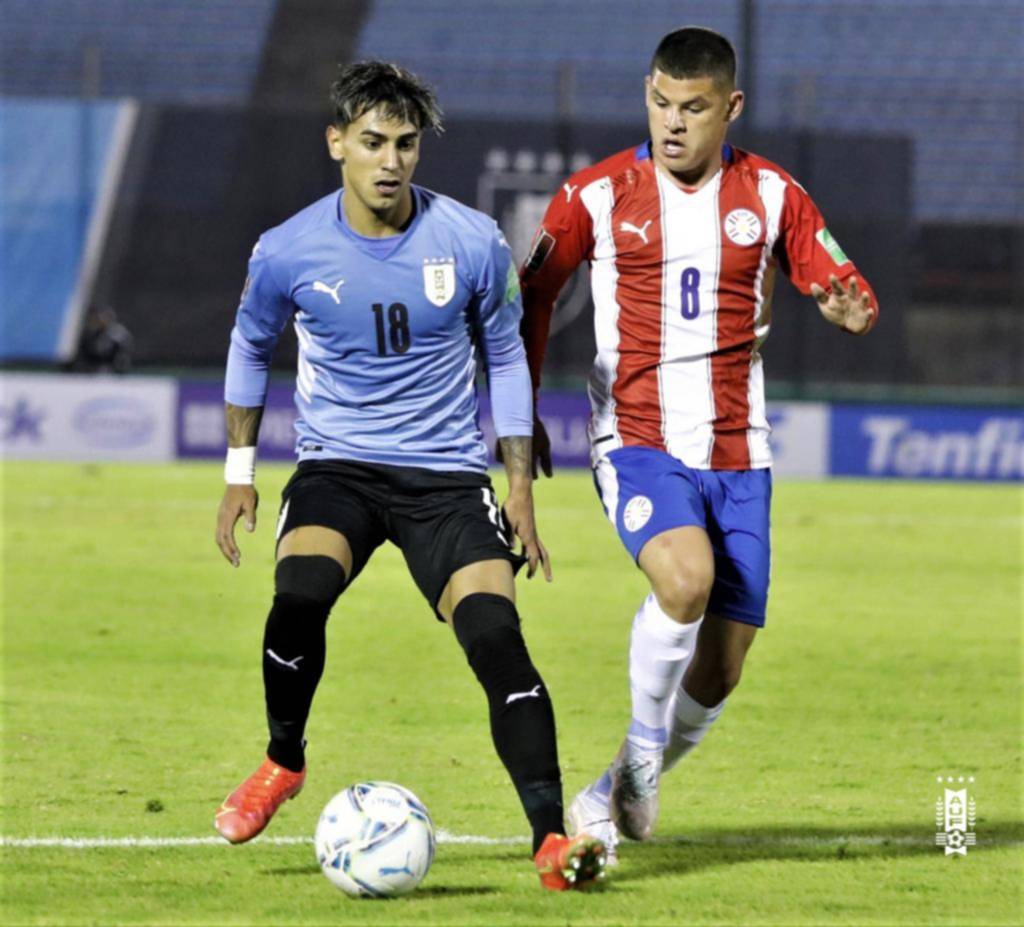Con polémica, Uruguay y Paraguay repartieron los puntos en Montevideo