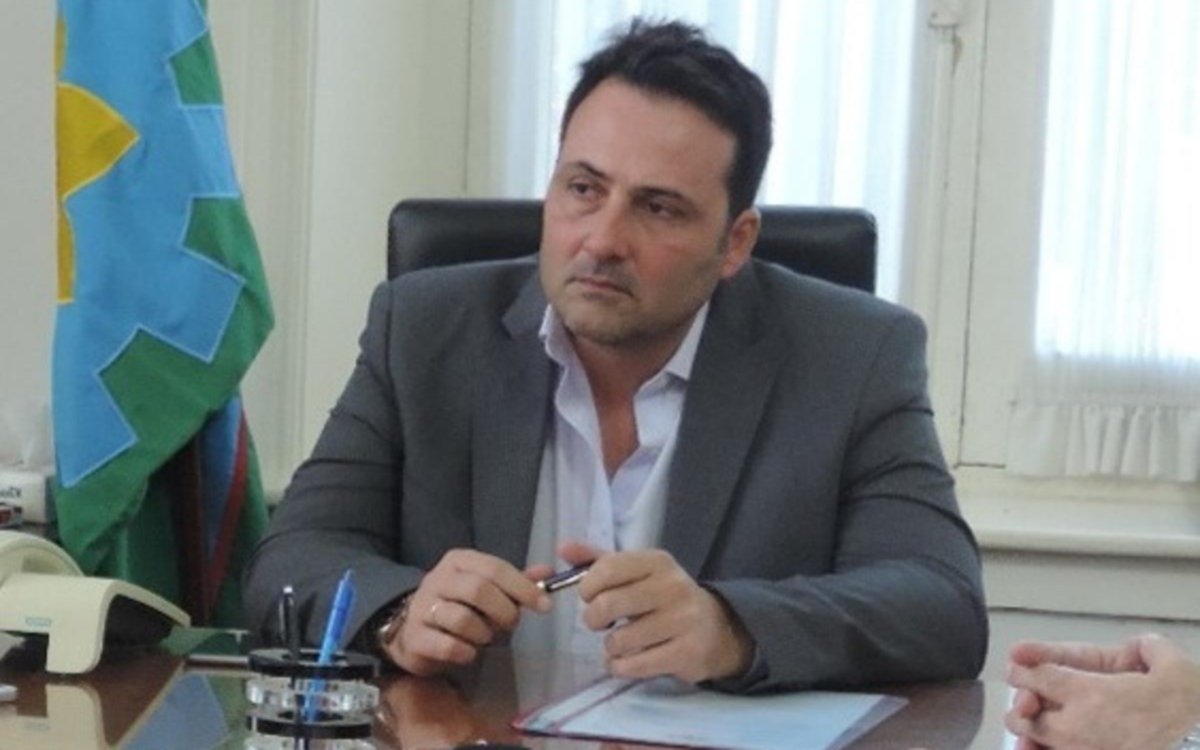 El intendente de Chacabuco denunció irregularidades en la vacunación
