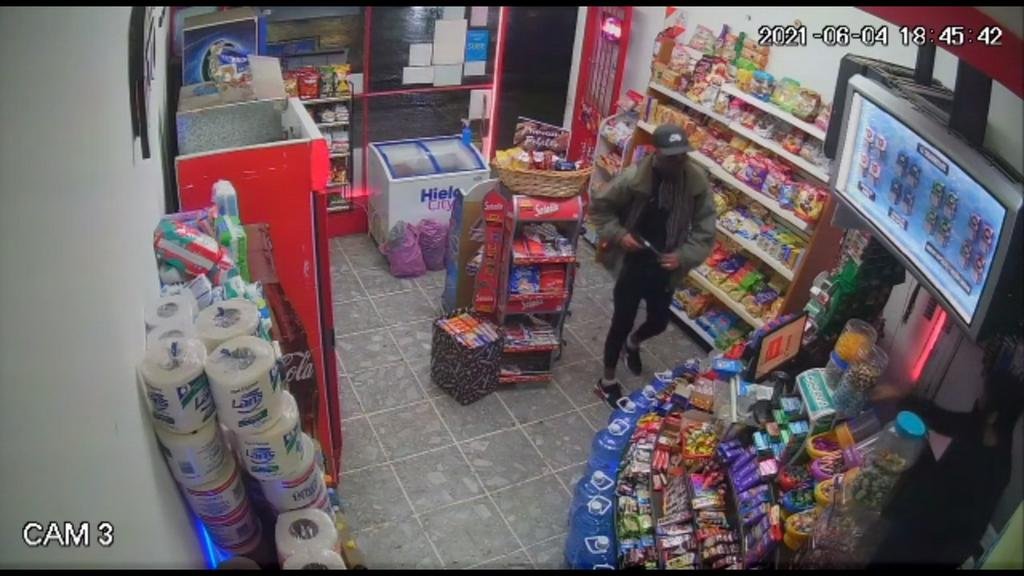 A punta de pistola, los ladrones hacen de las suyas en las calles y comercios de barrio Norte