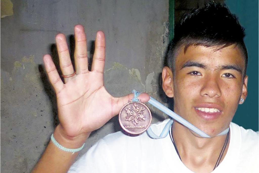 Astudillo Castro: secuestraron los celulares de tres efectivos