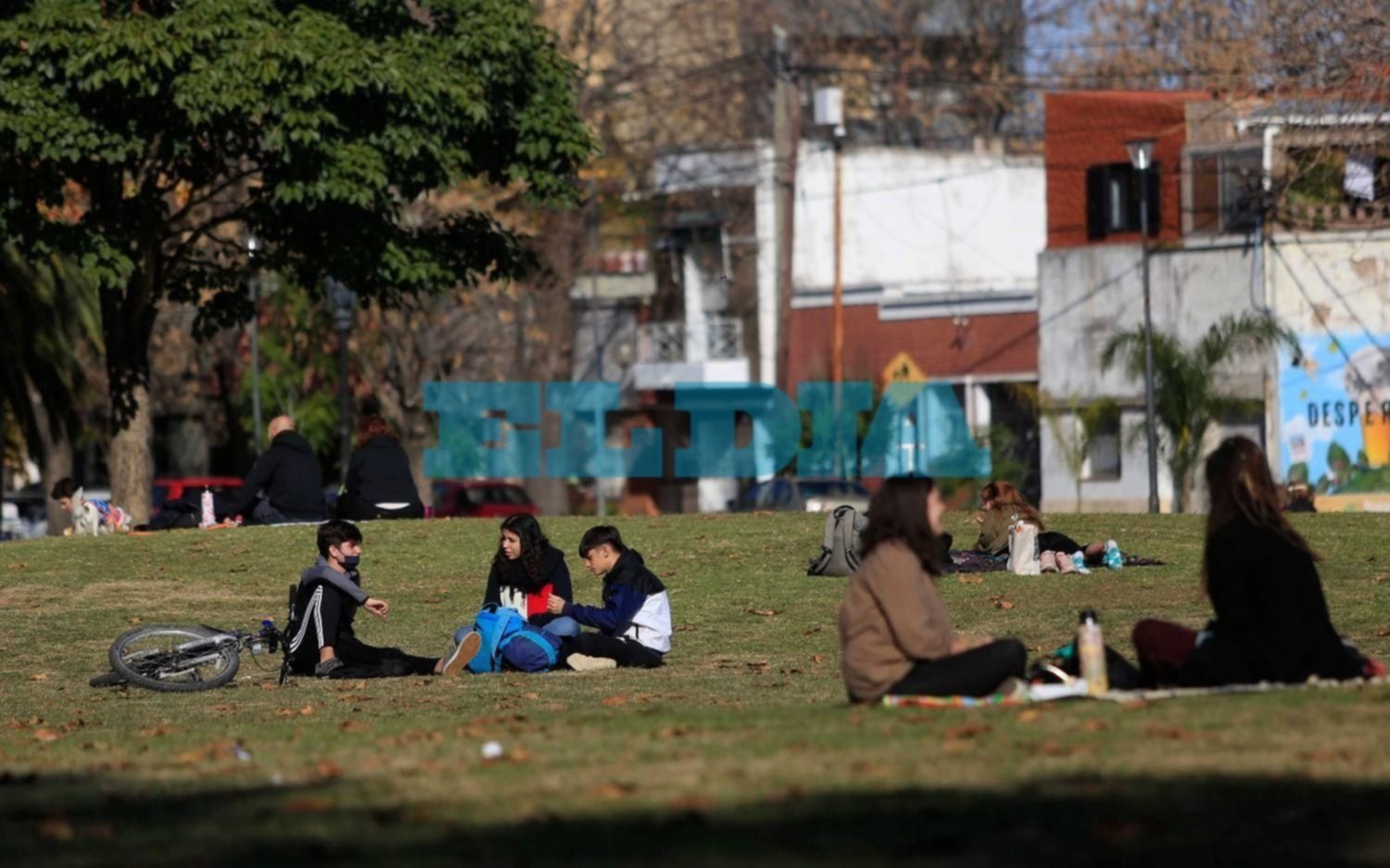 Domingo de confinamiento estricto en la Región: mucha concurrencia en los espacios verdes