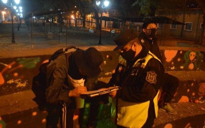 Salta: más de 2 mil multas por fiestas clandestinas, no usar barbijo y circular sin permiso