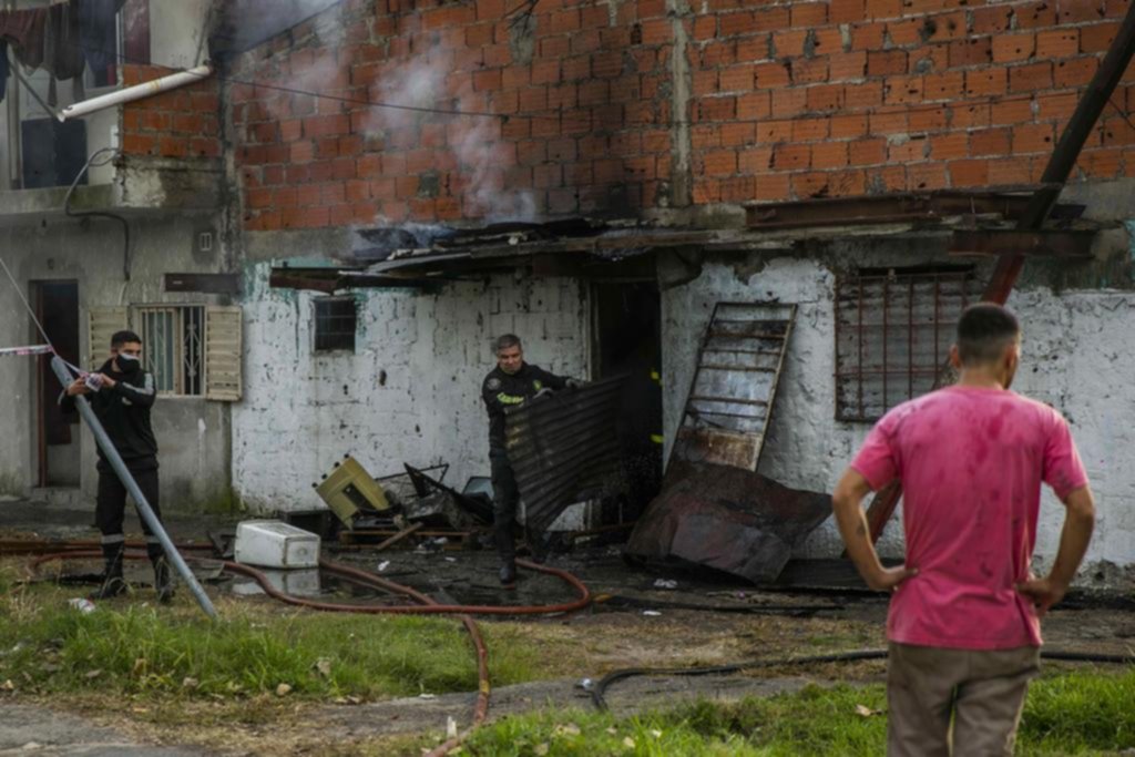 Tolosa: un incendio que alarmó a todo un barrio podría haber sido intencional