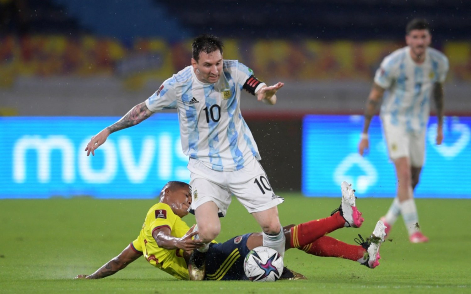 Empate son sabor agridulce: Argentina ganaba 2-0 y Colombia se lo empató en la última jugada