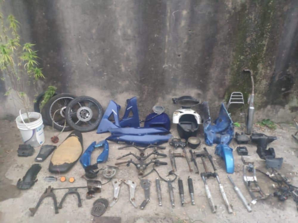 Lo acusan de liderar una banda que robaba motos para vender partes por Facebook