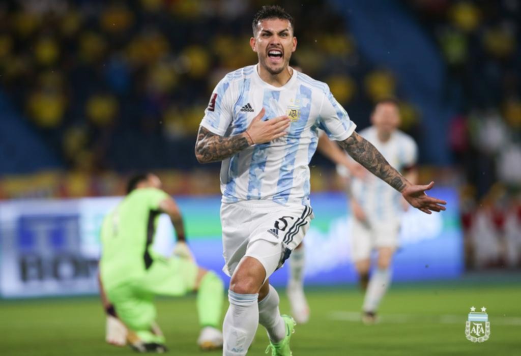 Paredes y Romero no podrán jugar ante Venezuela