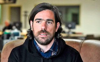 Del Caño: "Cada vacuna que no llega se traduce en vidas humanas que se pierden"