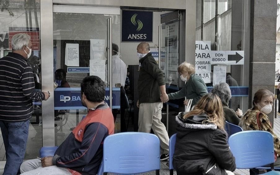 Jubilaciones: ordenan pagar lo que hubiera sido con la fórmula fijada por Macri