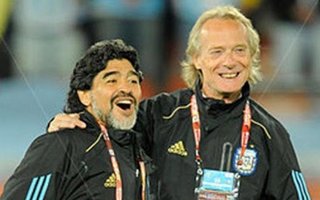 Fernando Signorini: "Si el mundo quedó encantado con Maradona, más encantado hubiera quedado si lo hubiesen conocido en profundidad"