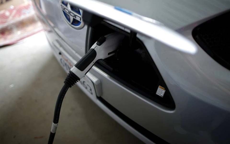 Convertir tu auto en eléctrico se puede hacer desde 500 mil pesos