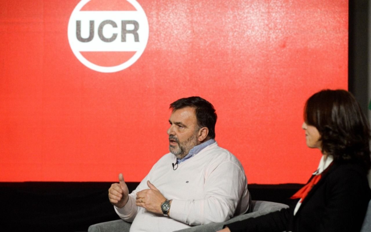 Diego Rovella asumió en el radicalismo platense