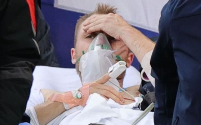 “Quiero entender lo que me pasó”, dijo Eriksen desde el hospital tras sufrir un desmayo