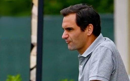 Federer se mostró contento de volver a jugar en césped