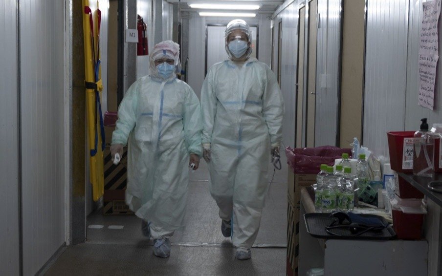 Se reportaron en el país 648 muertes por COVID en las últimas 24 horas y otros 25.878 casos