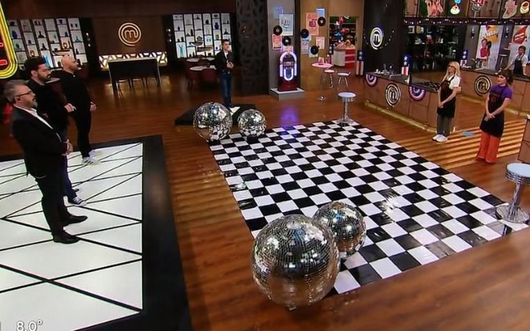 Sorpresiva eliminación en MasterChef: quiénes son los 4 famosos que quedan en carrera