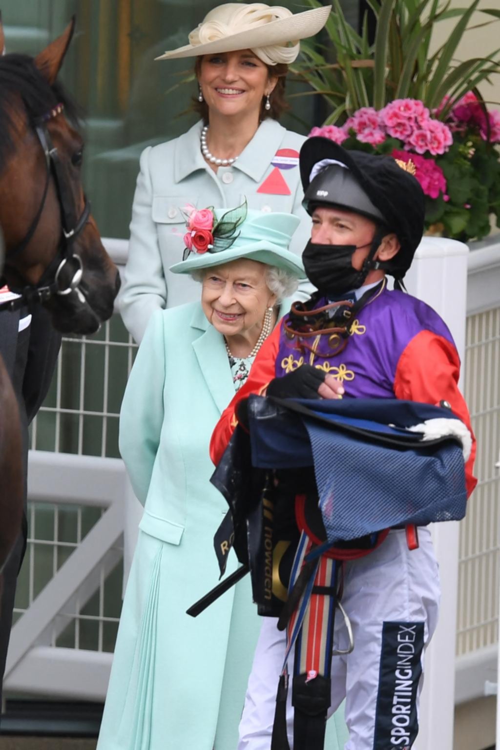 La reina Isabel II y su pasión por los caballos: volvió a presenciar las carreras de Royal Ascot