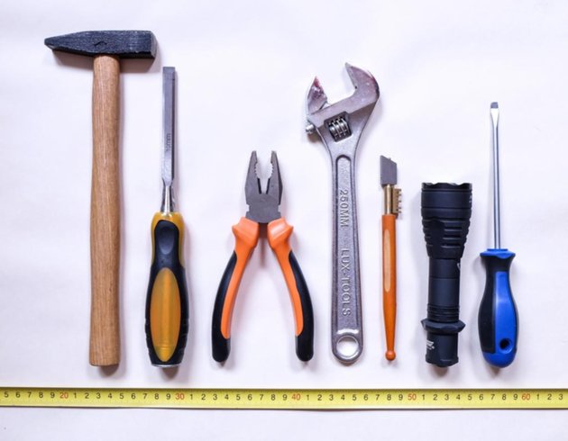 Manos a la obra: ¿Qué herramientas son necesarias en el hogar?